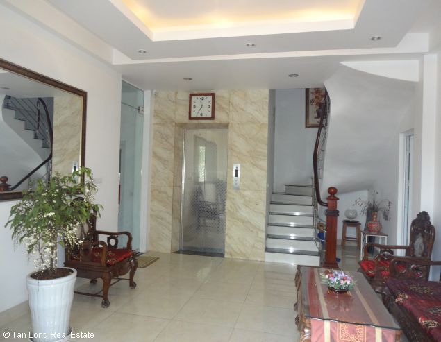 Căn hộ 70m2, đủ đồ tại làng Yên Phụ, Tây Hồ cho thuê