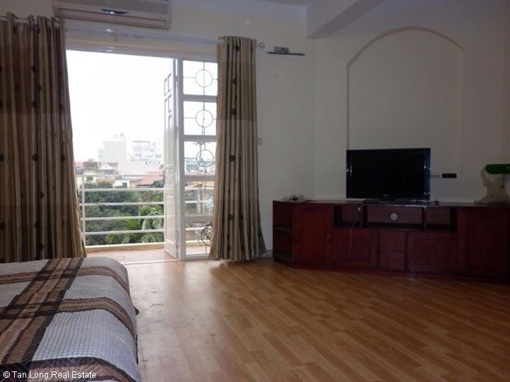 Căn hộ 80m2, đủ đồ tại Hoàng Ngọc Phách, Đống Đa cho thuê