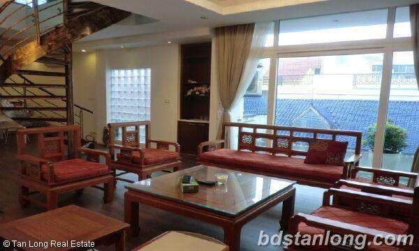 Căn hộ cho thuê tại phố Đặng Thai Mai, Tây Hồ