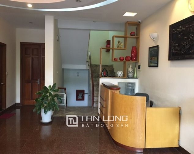 Căn hộ chung cư 2 phòng ngủ, view hồ tại Nhật Chiêu, Lạc Long Quân