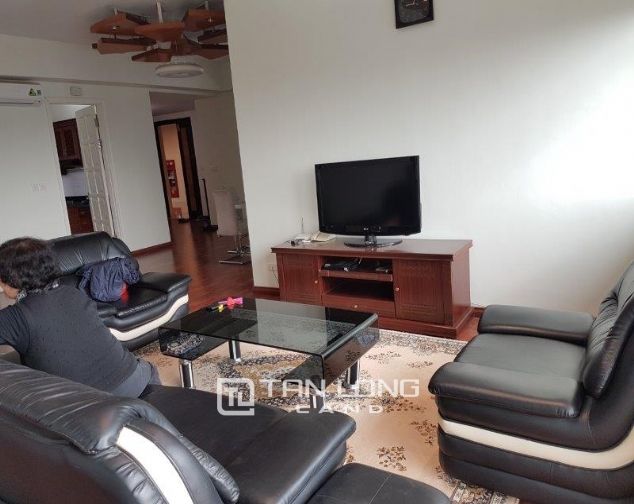 Căn hộ chung cư 4 phòng ngủ, đủ đồ cho thuê tại tòa E1 Ciputra, quận Tây Hồ