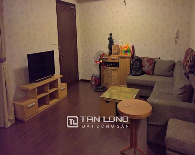 Căn hộ chung cư 71m2, 2 phòng ngủ cho thuê tại tòa D2 tại Ecopark, quận Long Biên