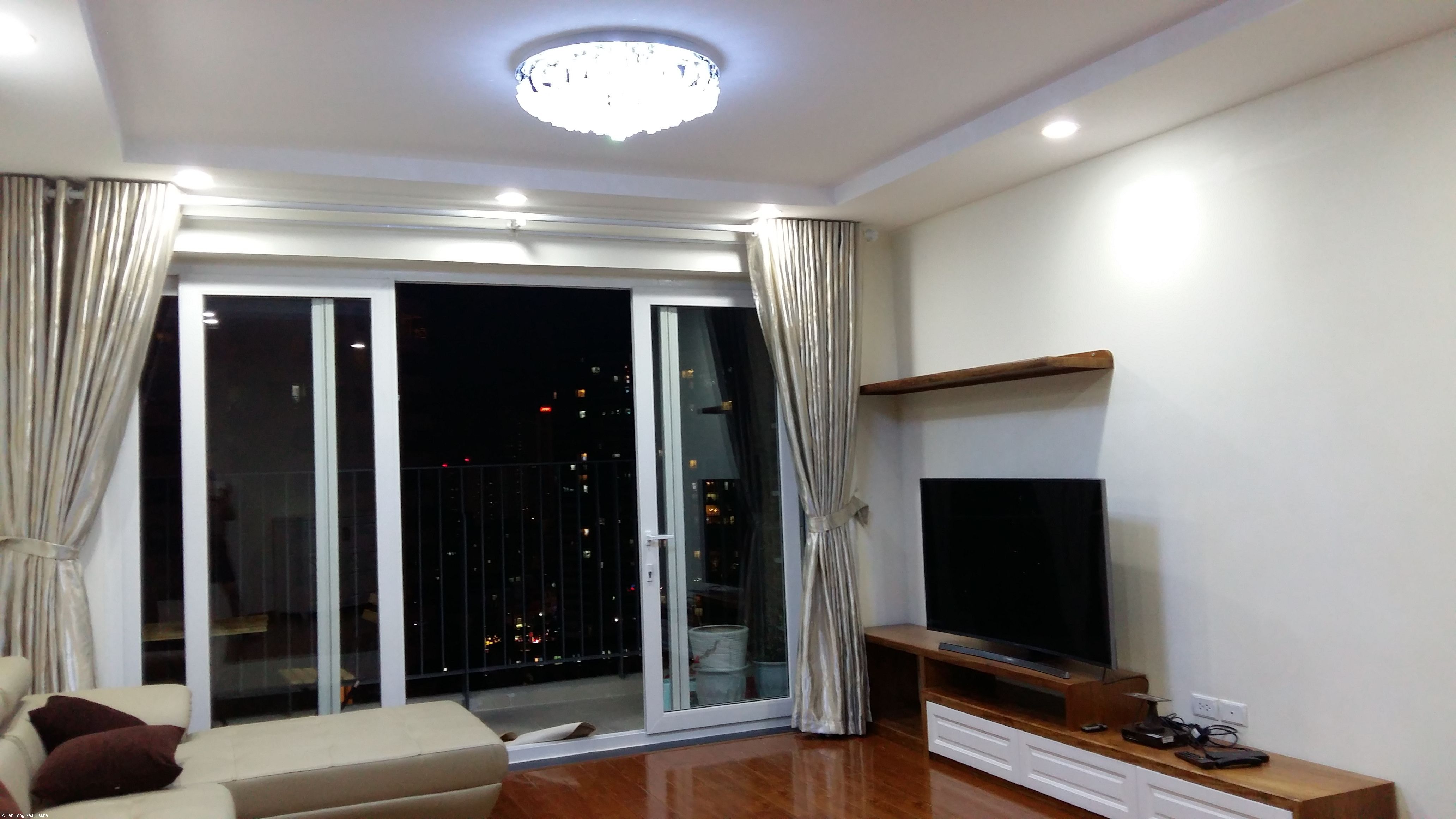 Căn hộ chung cư cho thuê tại N04 Hoàng Đạo Thúy, quận Cầu Giấy