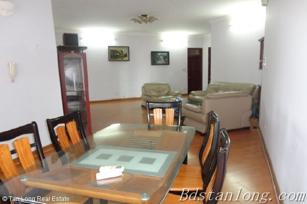 Căn hộ đầy đủ nội thất cho thuê tại 17T Trung Hòa Nhân Chính
