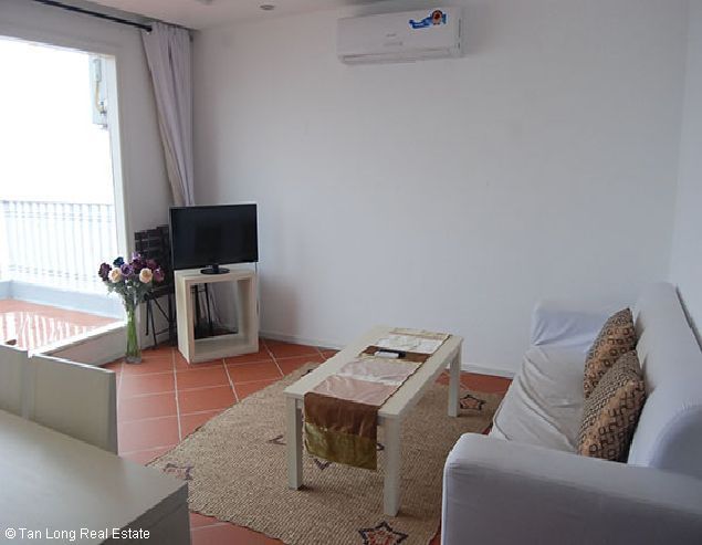 Căn hộ dịch vụ 2 phòng ngủ, view hồ tại Nhật Chiêu, quận Tây Hồ cho thuê
