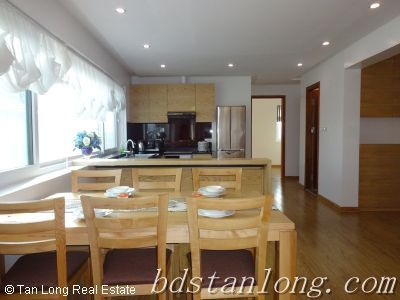 Căn hộ dịch vụ cho thuê đường Lê Duẩn, quận Đống Đa, Hà Nội