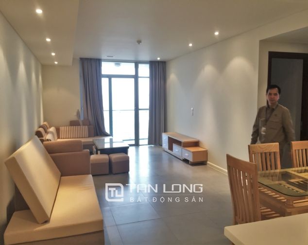 Căn hộ đủ đồ nội thất, 2 phòng ngủ cho thuê ở Watermark Tây Hồ, Lạc Long Quân
