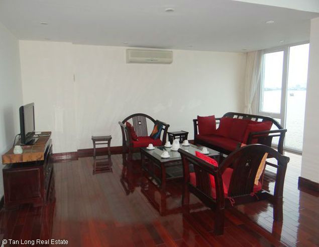 Căn hộ Duplex view Hồ Tây 150m2 cho thuê