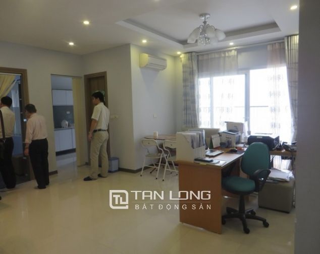 Căn hộ hiện đại 3 phòng ngủ cho thuê tại tòa C, Golden Palace , Nam Từ Liêm