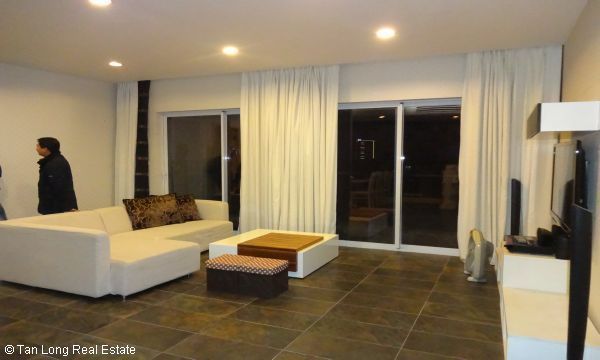 Căn hộ 128m2, 3 phòng ngủ tại Golden Westlake cho thuê