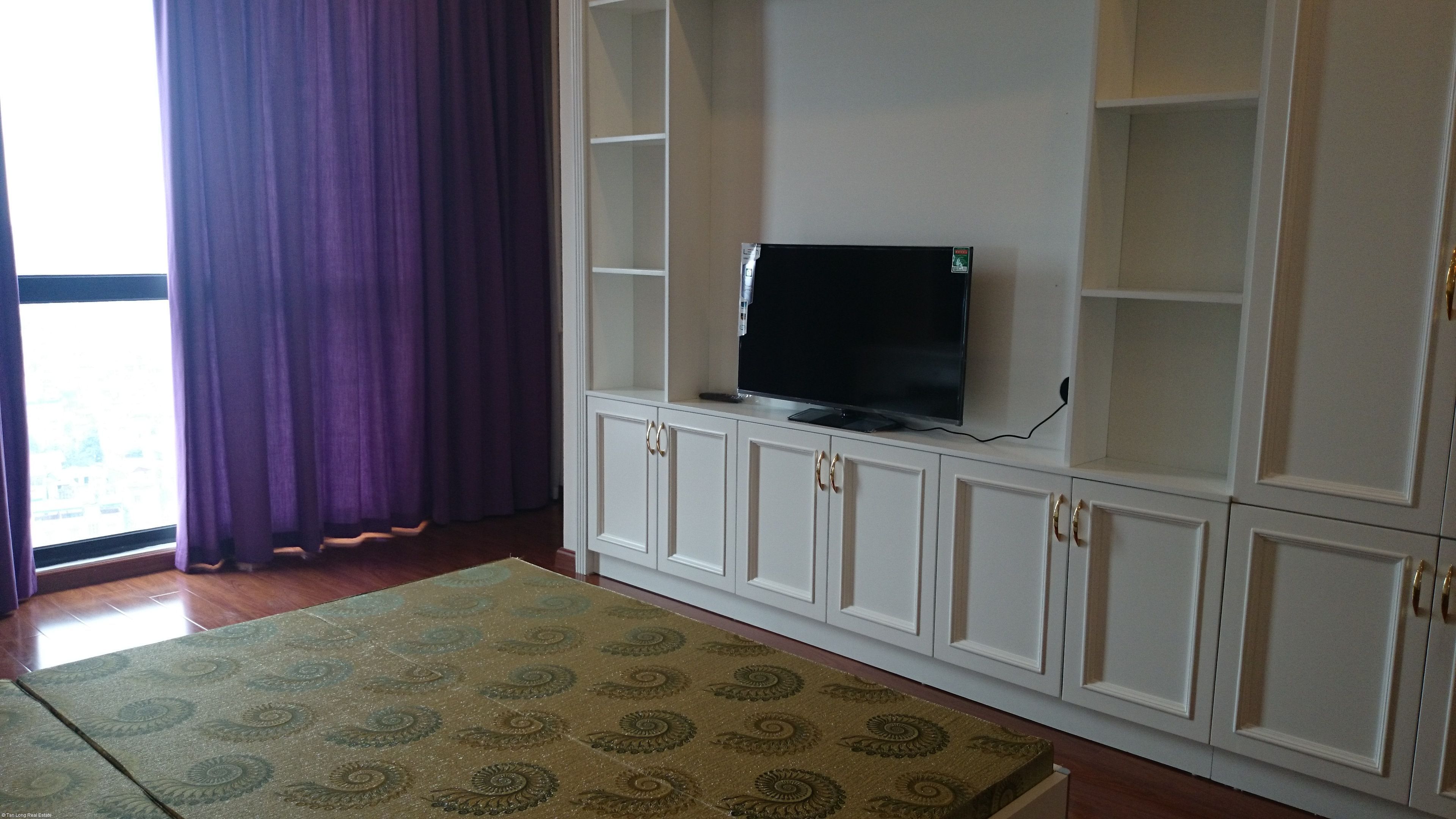 Căn hộ tầng thấp cho thuê tại Vinhomes Royal City, quận Thanh Xuân, Hà Nội