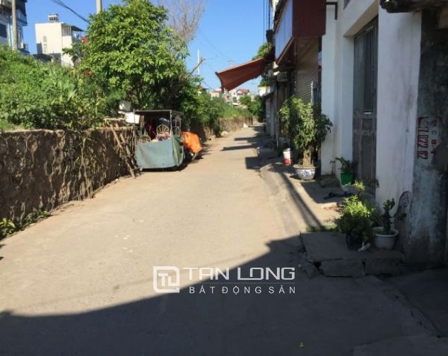 Cần nhà hướng Đông Bắc, 3 tầng tại Nguyễn Khoái, quận Hai Bà Trưng