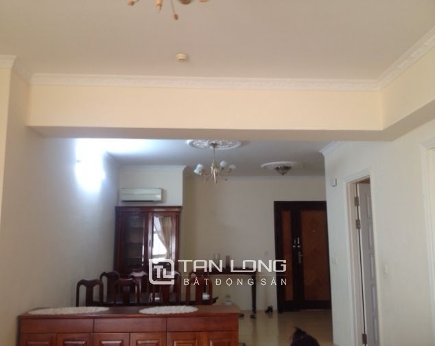 Chính chủ bán chung cư 119m2 tại Ciputra, quận Tây Hồ