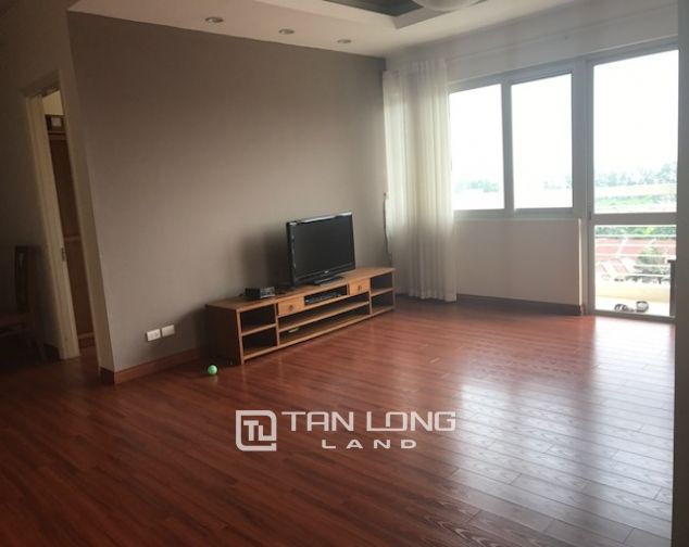 Chính chủ bán chung cư 153m3, 4 phòng ngủ tại E5 Ciputra, quận Tây Hồ