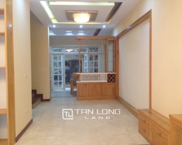 Chính chủ bán gấp biệt thự 4 phòng ngủ, sổ đỏ chính chủ khu C2 Ciputra, quận Tây Hồ