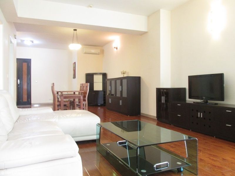 Chính chủ bán gấp chung cư 123m2 tòa E1 Ciputra, quận Tây Hồ