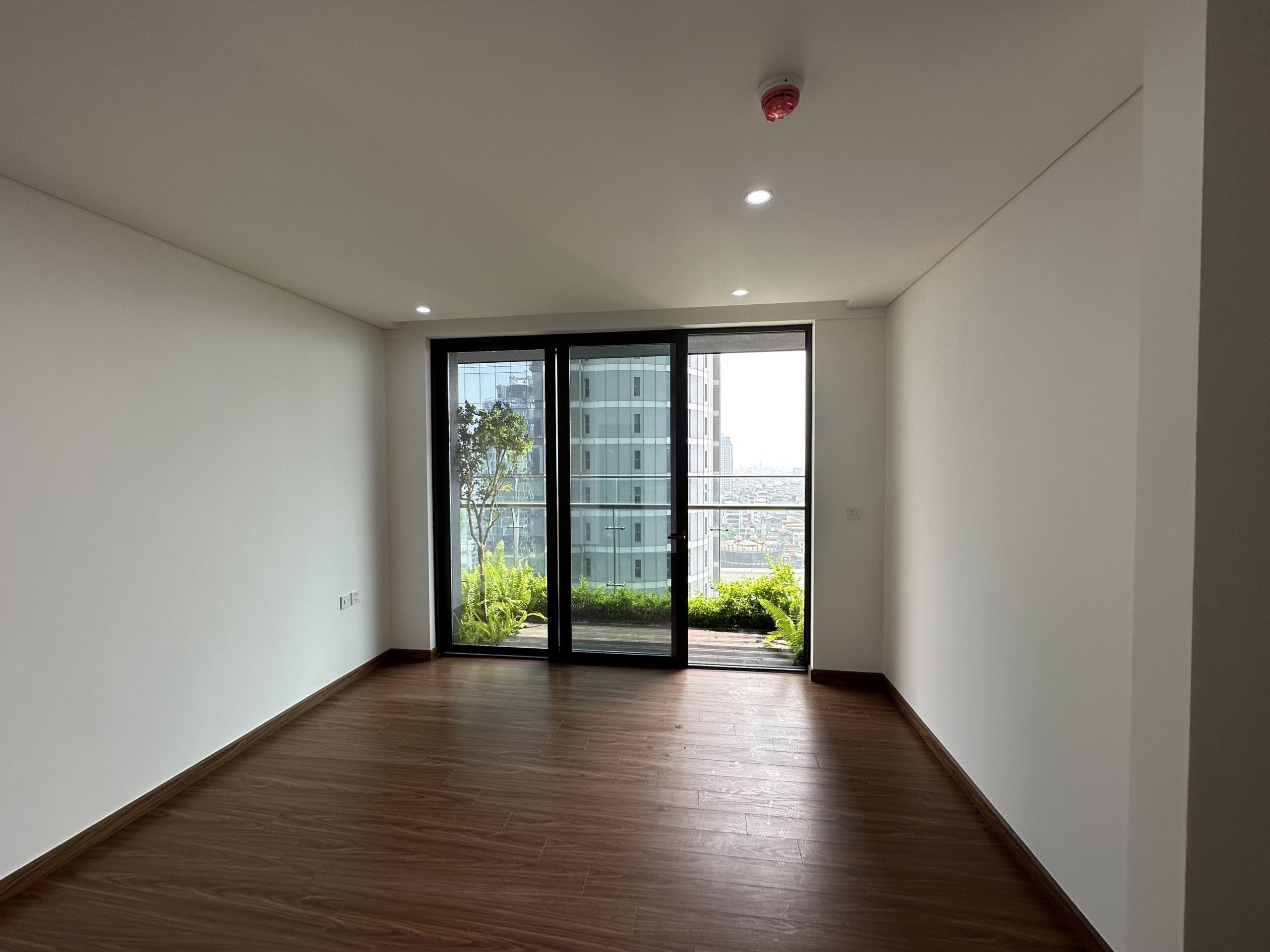 Cần cho bán căn hộ 47m2 tại chung cư Green Diamond 93 Láng Hạ