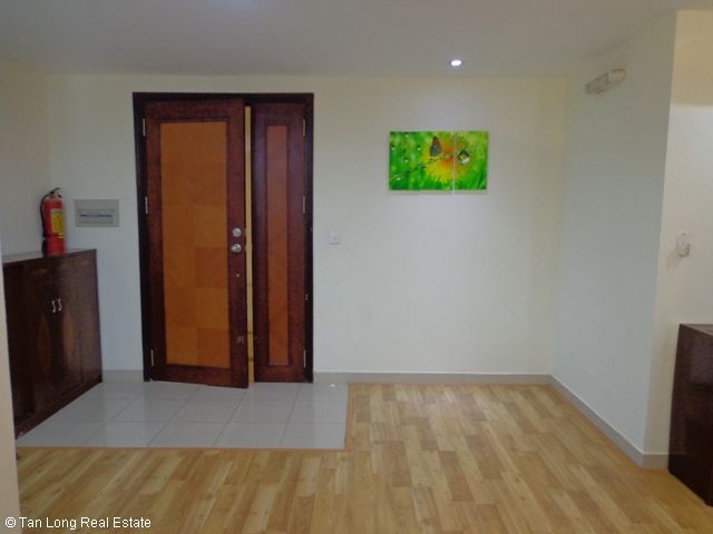 Chính chủ cần bán gấp chung cư 123m2 tòa G2 Ciputra, quận Tây Hồ