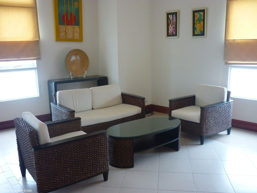 Chính chủ cần cho thuê gấp căn hộ 118m2, 2 phòng ngủ tại The Garden