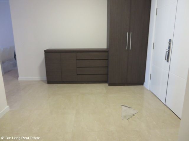 Chính chủ cho thuê căn hộ chung cư 114m2, 3 phòng ngủ, đủ đồ tòa L1, Ciputra