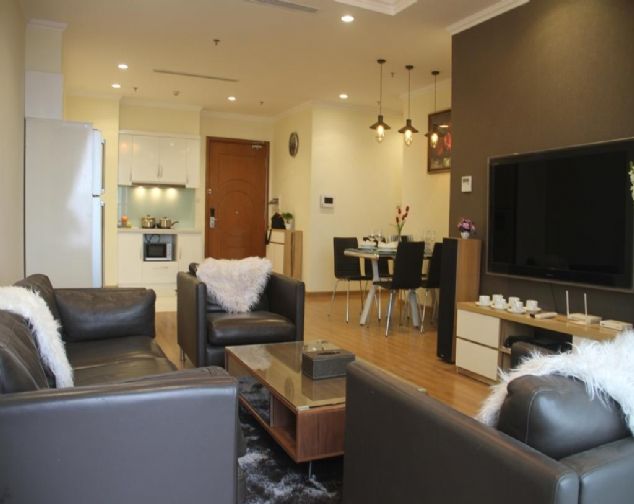 Chính chủ cho thuê CH cao cấp tại Vinhomes Nguyễn Chí Thanh 90m2, 2PN đủ đồ giá 19 triệu/tháng