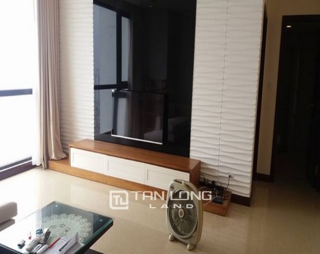 Cho thuê căn hộ đủ đồ R4 chung cư Royal city tại 72 Nguyễn Trãi, quận Thanh Xuân
