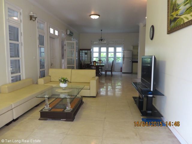 Cho thuê biệt thự 305m2 dãy T5, Ciputra, quận Tây Hồ