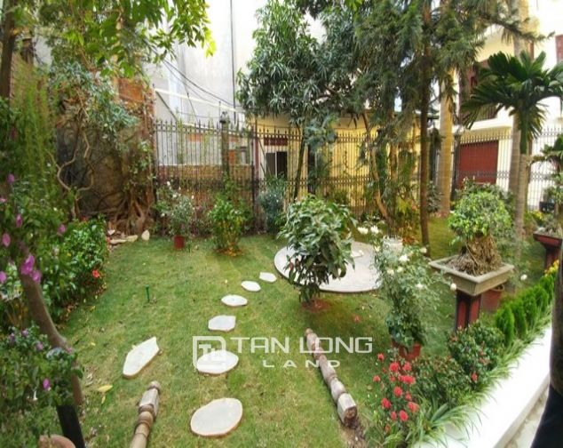 Cho thuê biệt thự 4 tầng ở Trần Quang Diệu, Đống Đa, Hà Nội diện tích 200m2