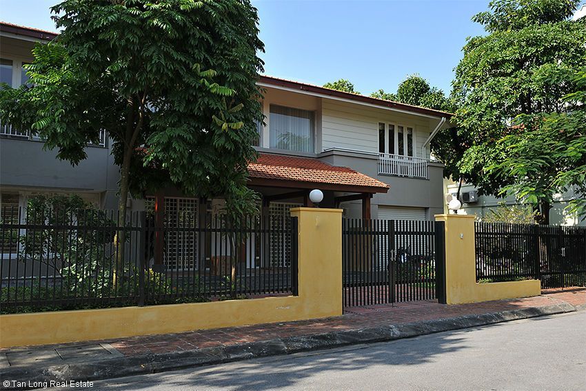 Cho thuê biệt thự 935m2 đường Đặng Thai Mai, quận Tây Hồ, Hà Nội