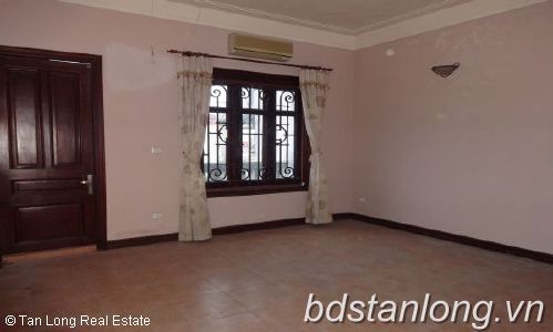 Cho thuê biệt thự đẹp tại Xuân Diệu, Tây Hồ, Hà Nội