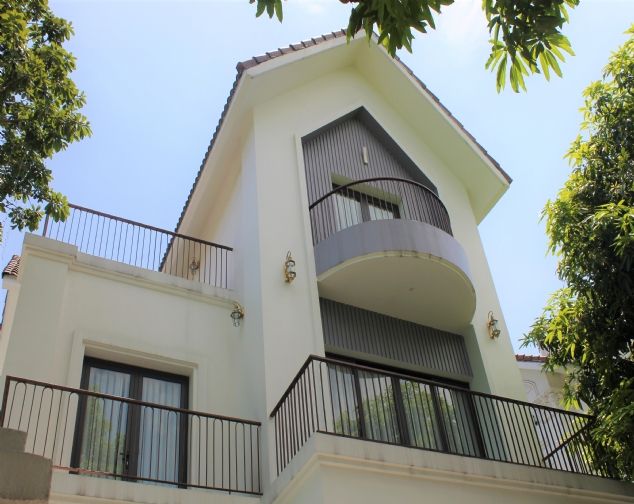 Cho Thuê Biệt Thự Đơn Lập 4 Phòng Ngủ, Đủ Đồ Đẹp Tại Vinhomes Riverside.