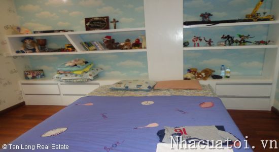 Cho thuê biệt thự đủ đồ, có sân vườn rộng và đẹp trong C1 Ciputra