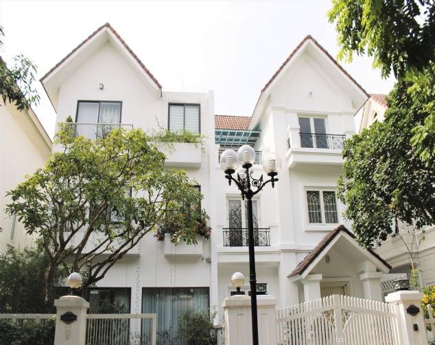 Cho thuê biệt thự Hoa Lan 450m2 có hầm tại Vinhomes Riverside, Long Biên. LH 0989734734