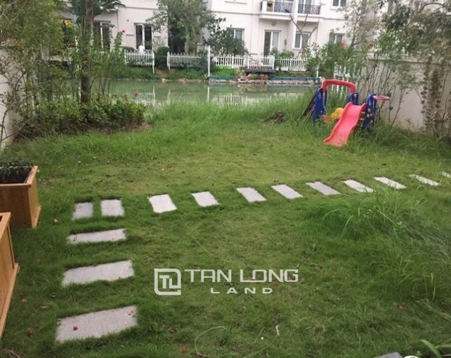 Cho thuê biệt thự Hoa Sữa, khu đô thị Vinhome Riverside, diện tích 280m2