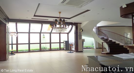 Cho thuê biệt thự Hoàng Hoa Thám, Hà Nội.