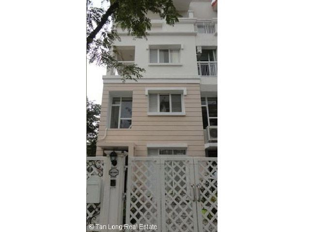 Cho thuê nhà 4 ngủ, đủ đồ tại Splendora, huyện Hoài Đức