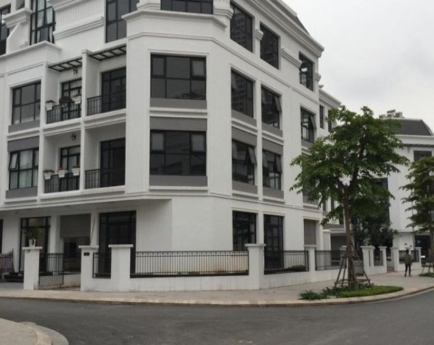 Cho thuê biệt thự lô góc Vinhomes Gardenia. Nội thất sang trọng