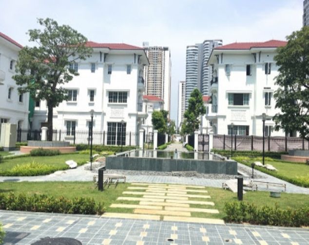 Cho thuê biệt thự phố đường Nguyễn Văn Huyên Embassy Garden 226m2