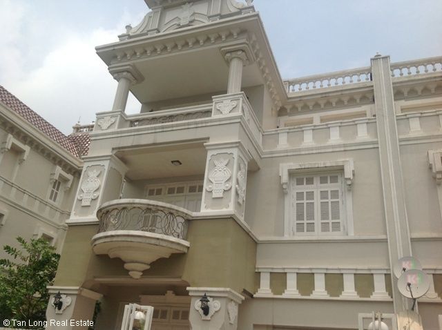 Cho thuê biệt thự rộng và đẹp tại Ciputra Hà Nội