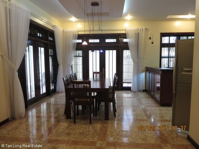 Cho thuê biệt thự sang trọng 200m2 tại D2 Ciputra