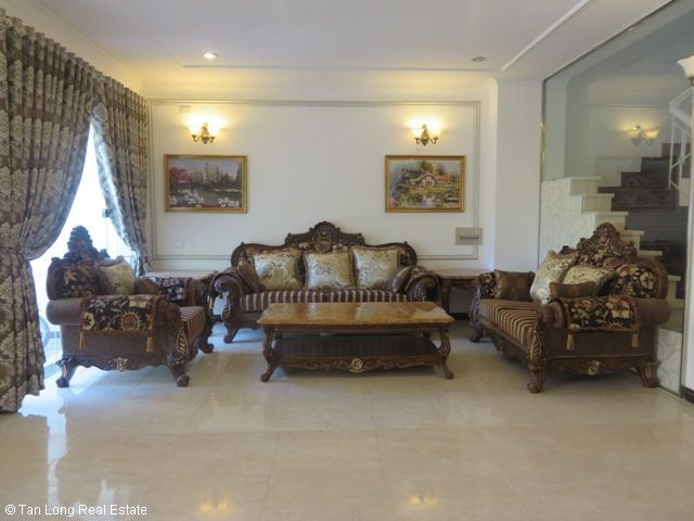 Cho thuê biệt thự sang trọng khu T1 Ciputra, quận Tây Hồ