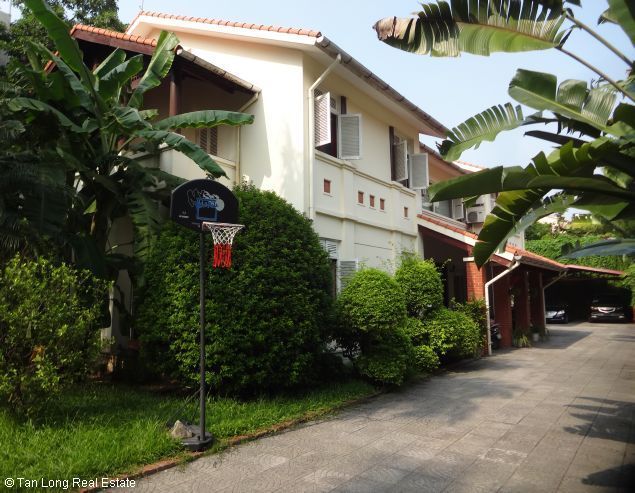 Cho thuê biệt thự sang trọng tại Đặng Thai Mai, Tây Hồ, Hà Nội