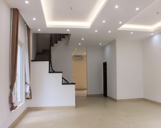 Cho thuê Biệt Thự Song Lập không đồ tại Vinhomes Riverside, DT 330m2 giá mềm