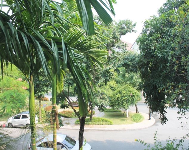 Cho thuê biệt thự song lập Vinhomes Riverside 250m2 gần trường quốc tế BIS
