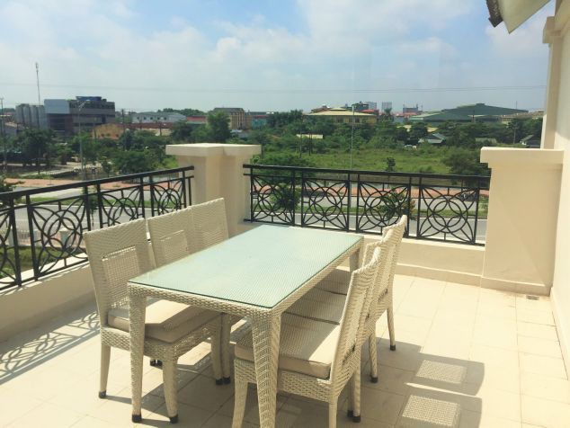 Cho thuê biệt thự Hoa Sữa, khu đô thị Vinhomes Riverside, Long Biên, Hà Nội