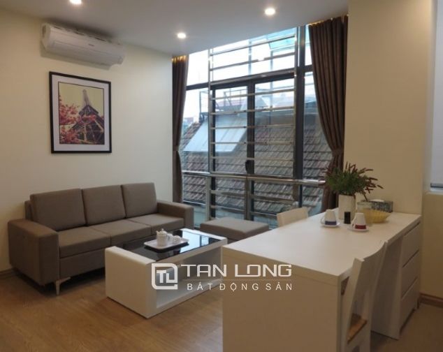 Cho thuê căn đủ đồ 50m2, 1 phòng ngủ Liễu Giai, Ba Đình, Hà Nội