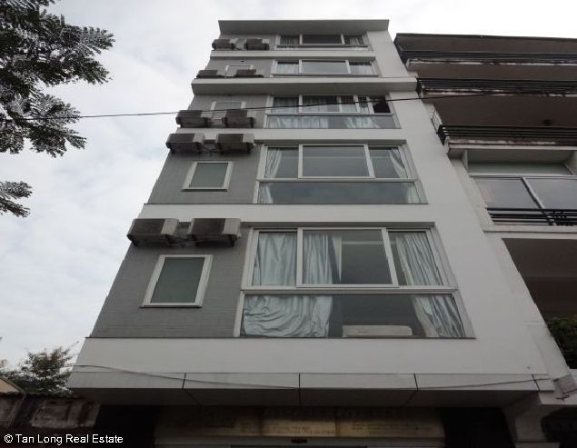 Cho thuê căn hộ 1 phòng ngủ, đủ đồ tại Trúc Bạch, Tây Hồ