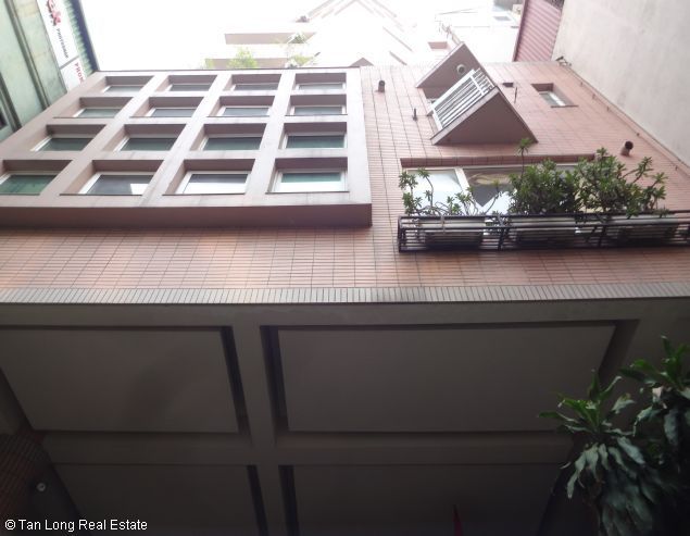 Cho thuê căn hộ 110m2, đủ đồ tại Yên Phụ, quận Tây Hồ