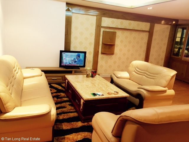 Cho thuê căn hộ 111m2, 2 phòng ngủ tại Golden Land, Nguyễn Trãi