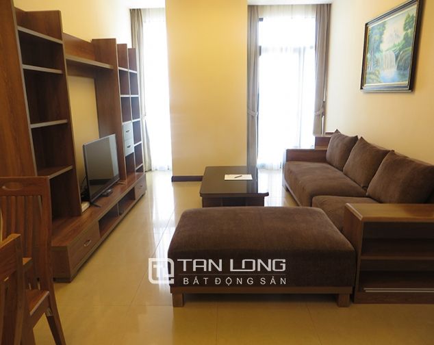 Cho thuê căn hộ 114m2, tầng cao thoáng mát tại R2 Vinhomes Royal City